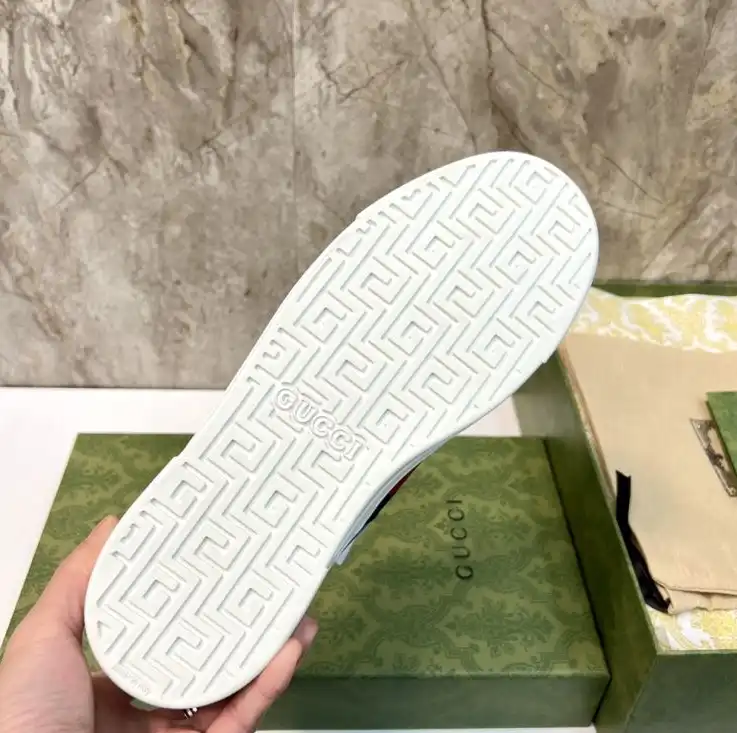 hype Gucci Sneakers