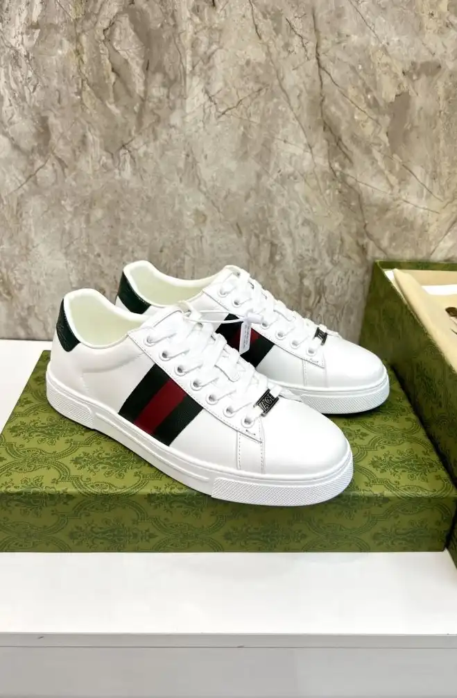 hype Gucci Sneakers