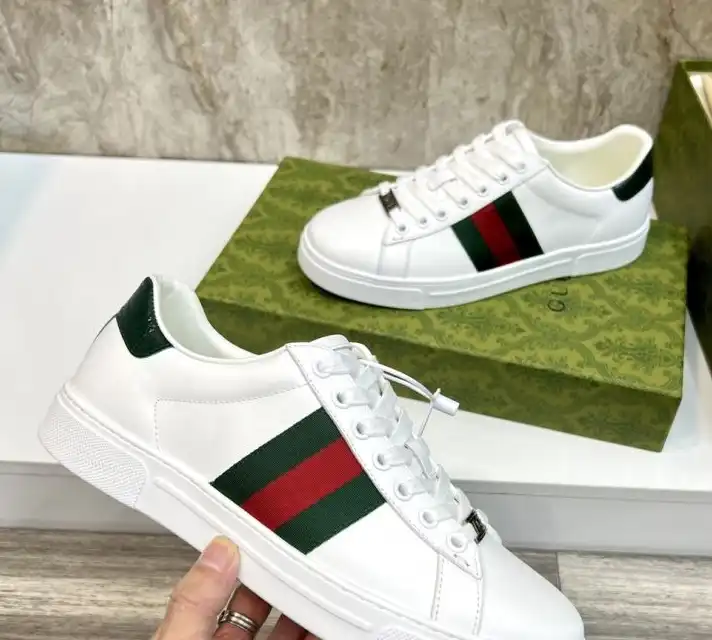 hype Gucci Sneakers