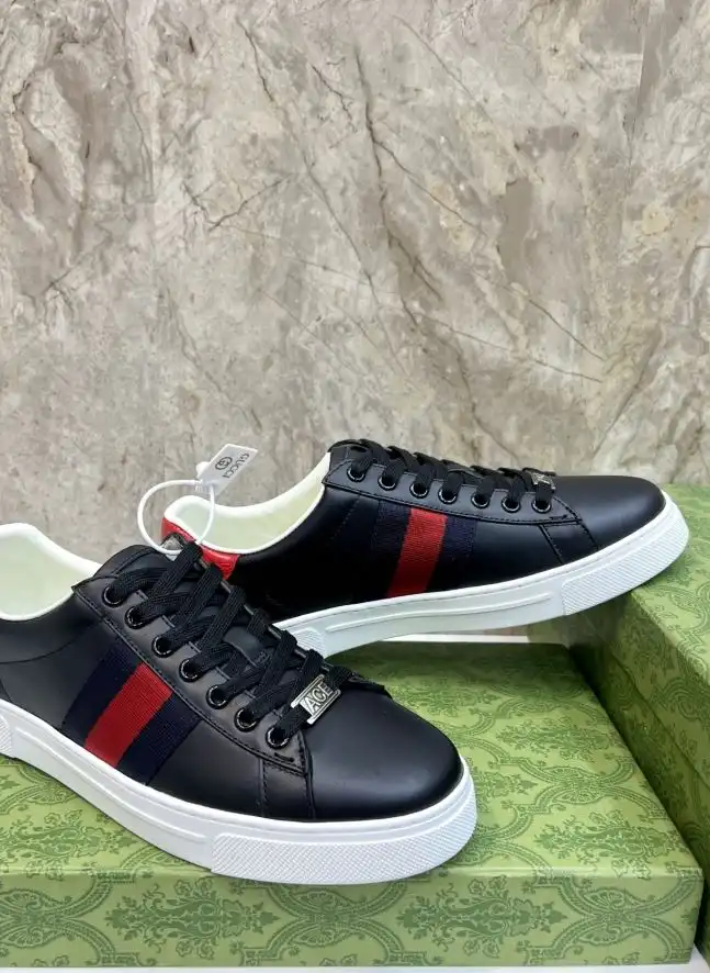 hype Gucci Sneakers