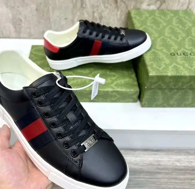 hype Gucci Sneakers