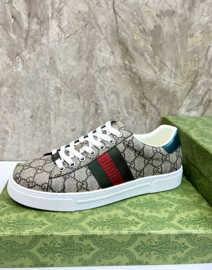 hype Gucci Sneakers