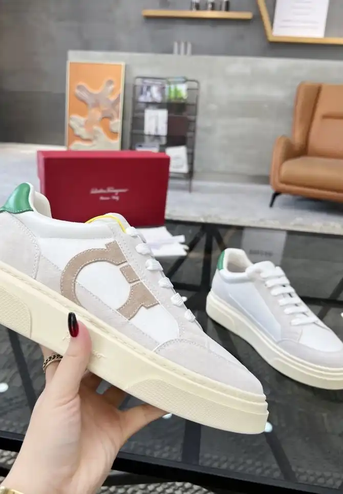 hype Ferragamo Sneakers