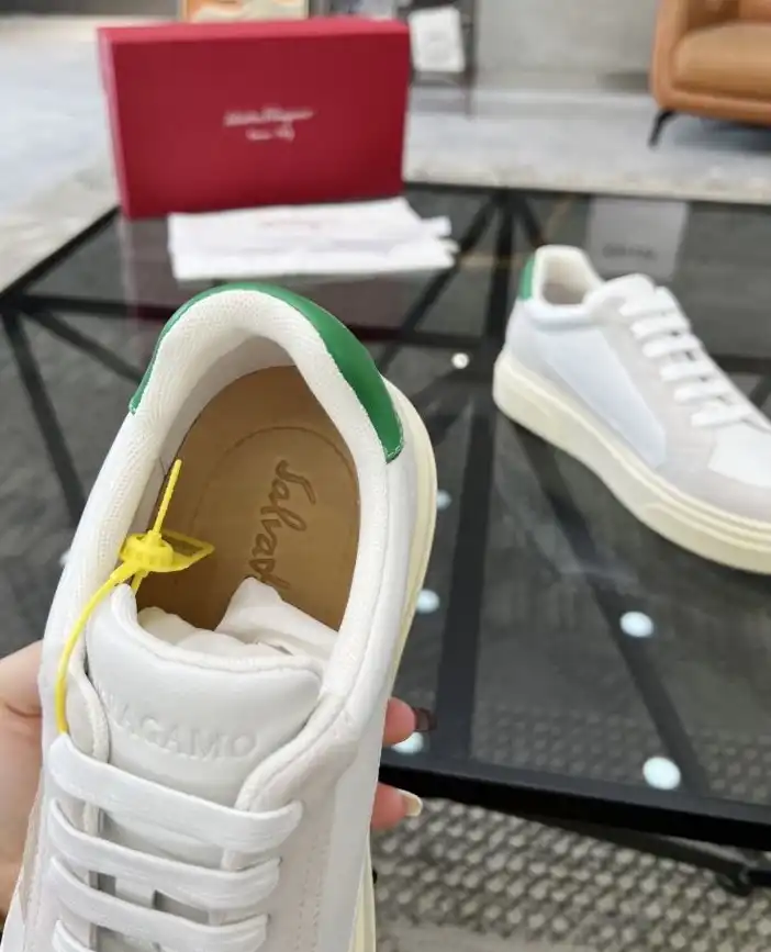 hype Ferragamo Sneakers