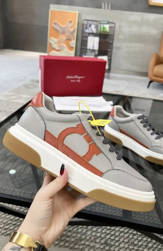 hype Ferragamo Sneakers