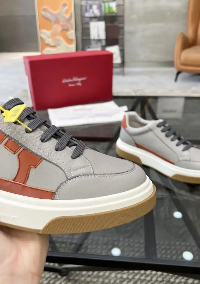 hype Ferragamo Sneakers