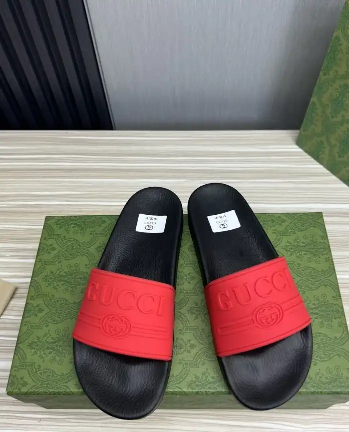 hype Gucci Slippers