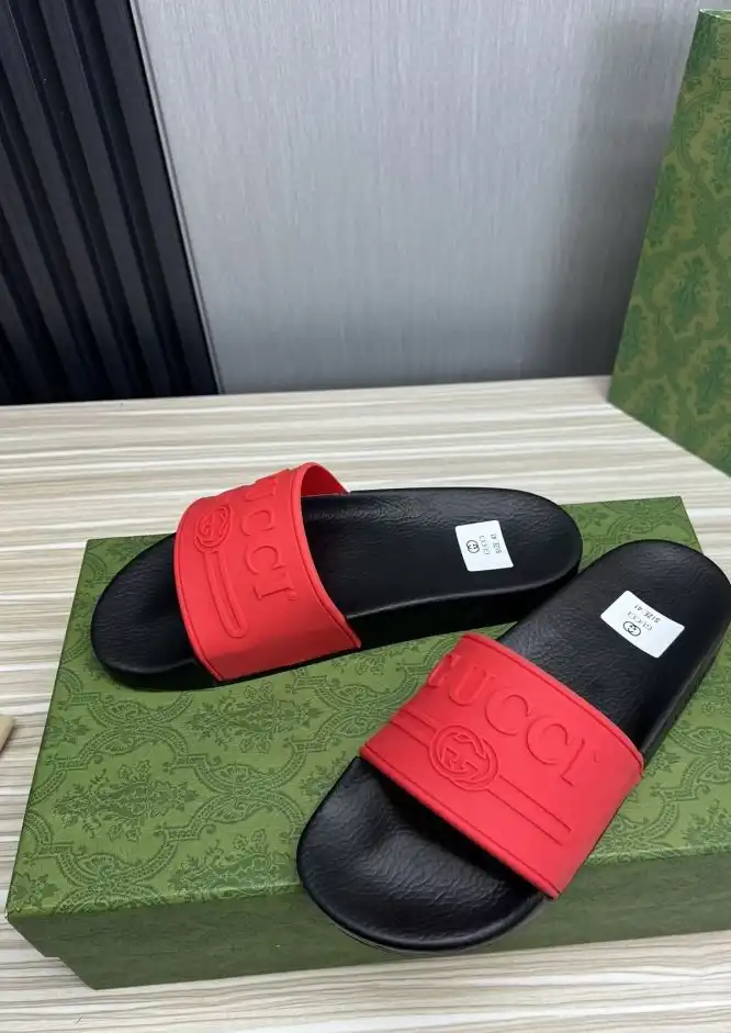 hype Gucci Slippers