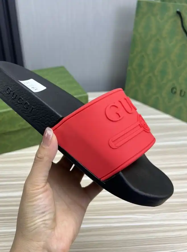 hype Gucci Slippers