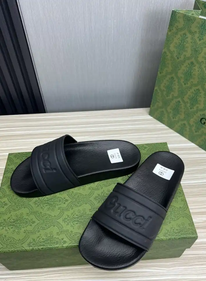 hype Gucci Slippers