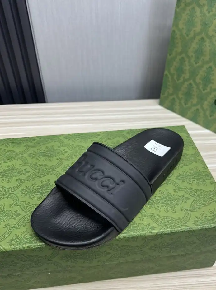 hype Gucci Slippers