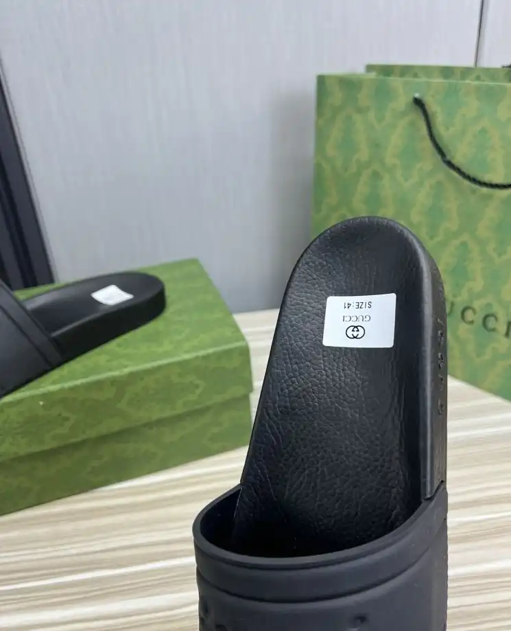 hype Gucci Slippers