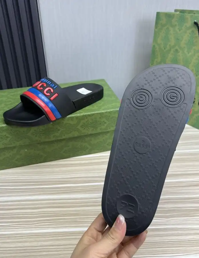 hype Gucci Slippers