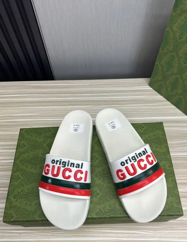 hype Gucci Slippers