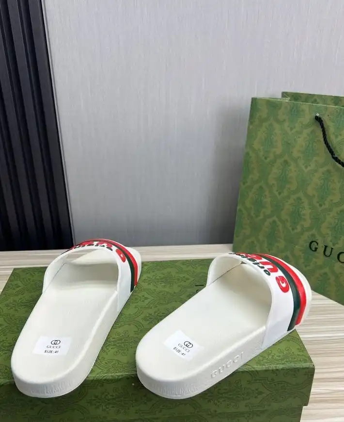 hype Gucci Slippers