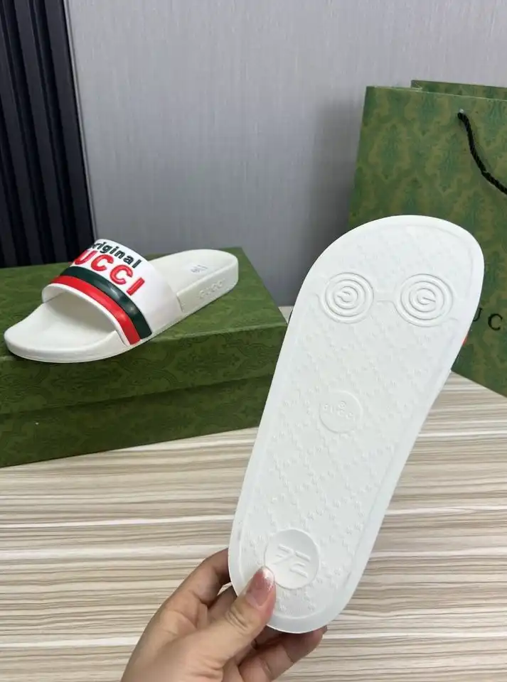 hype Gucci Slippers