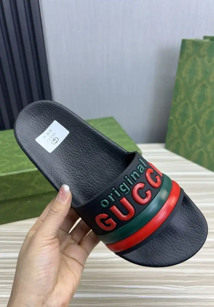 hype Gucci Slippers