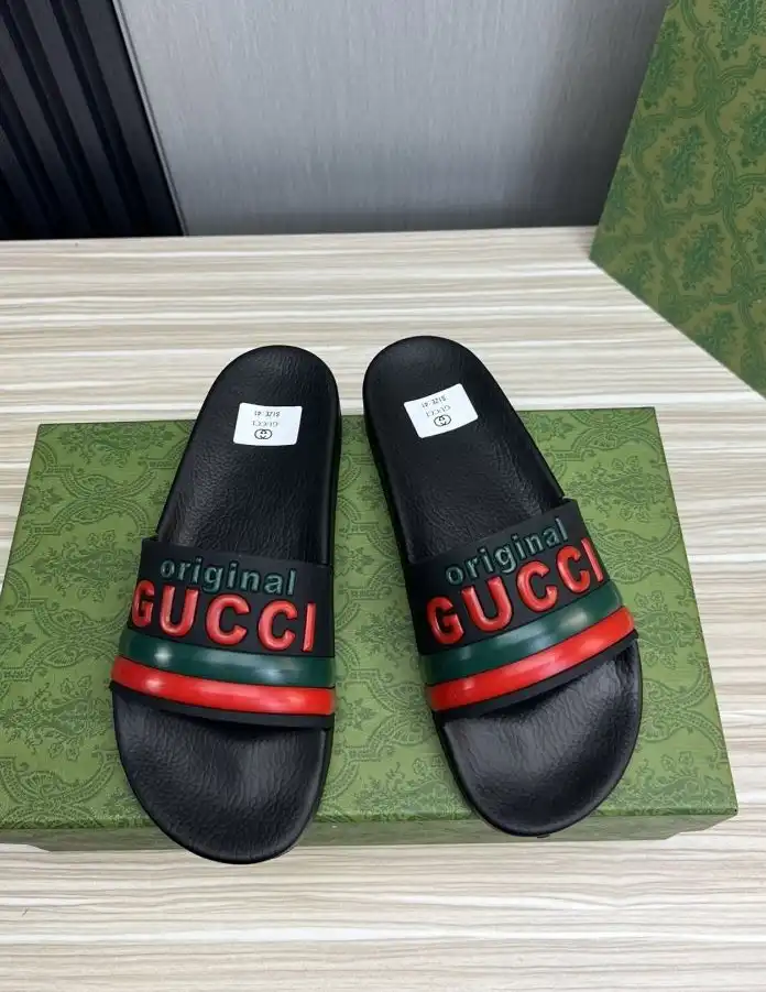 hype Gucci Slippers