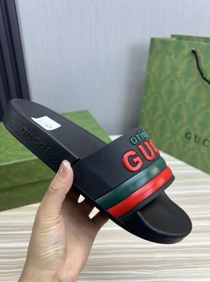 hype Gucci Slippers