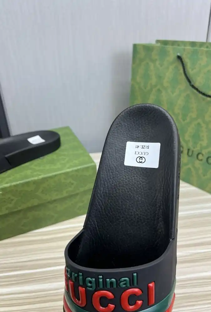 hype Gucci Slippers