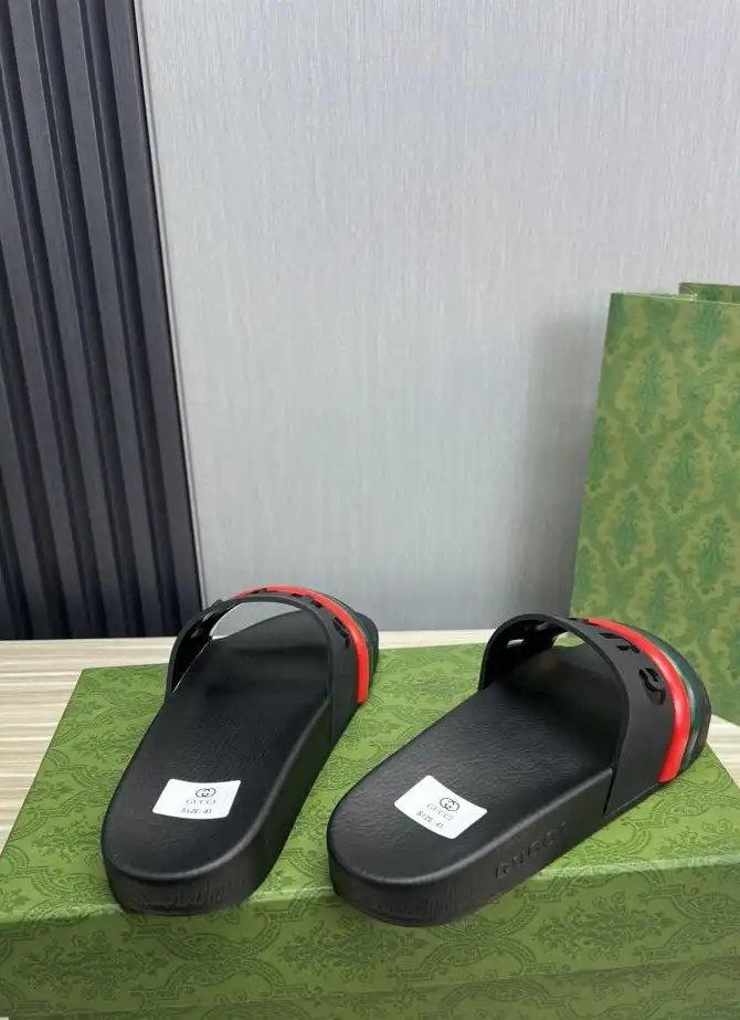 hype Gucci Slippers