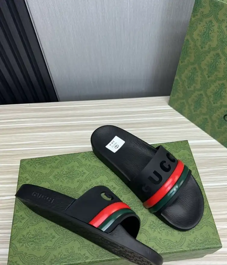 hype Gucci Slippers