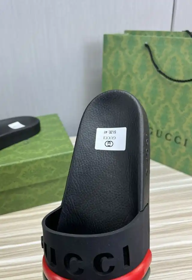 hype Gucci Slippers