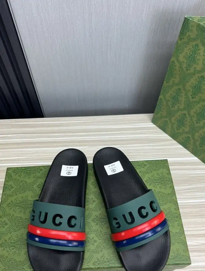 hype Gucci Slippers