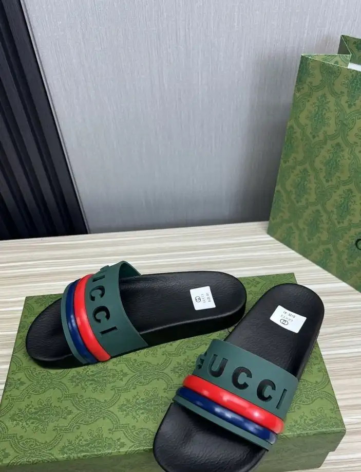 hype Gucci Slippers