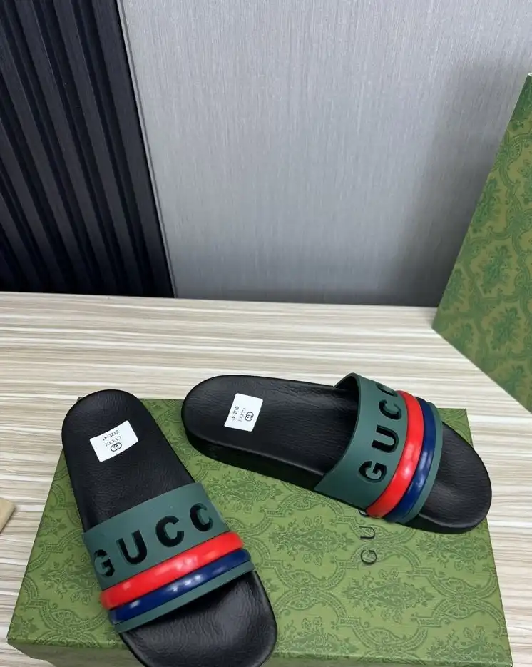 hype Gucci Slippers