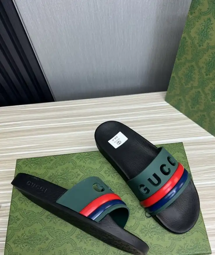 hype Gucci Slippers