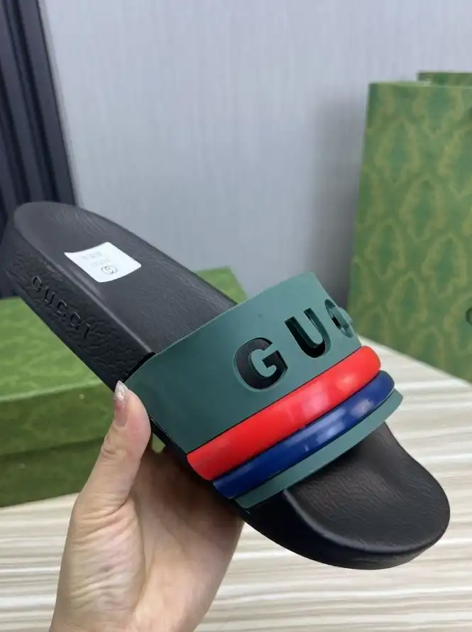 hype Gucci Slippers