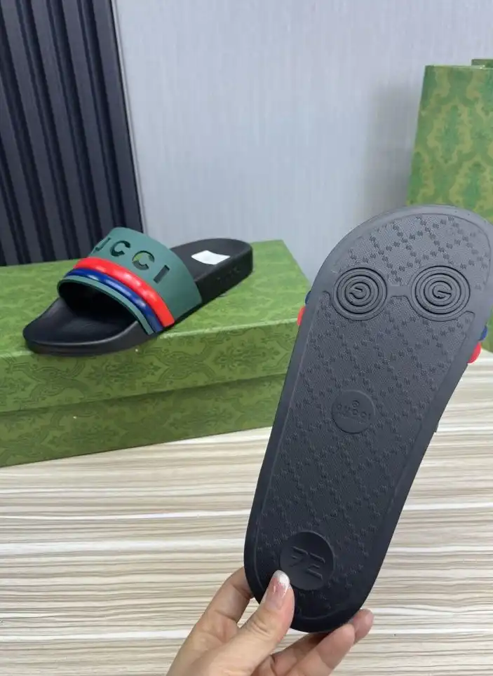 hype Gucci Slippers