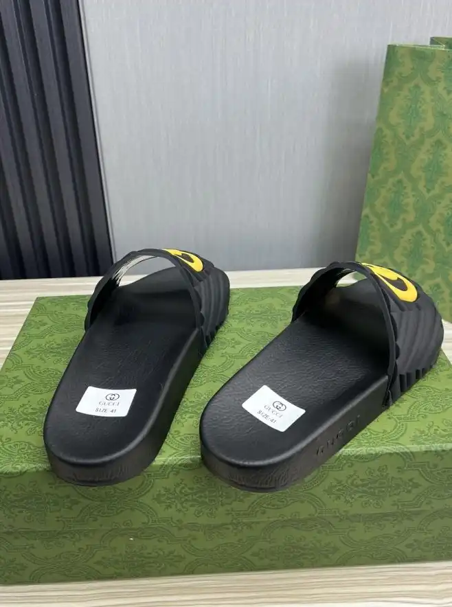 hype Gucci Slippers