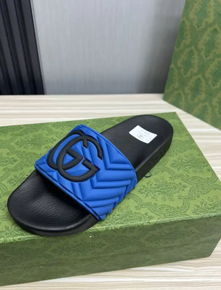 hype Gucci Slippers