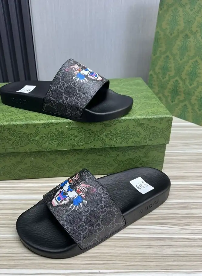 hype Gucci Slippers