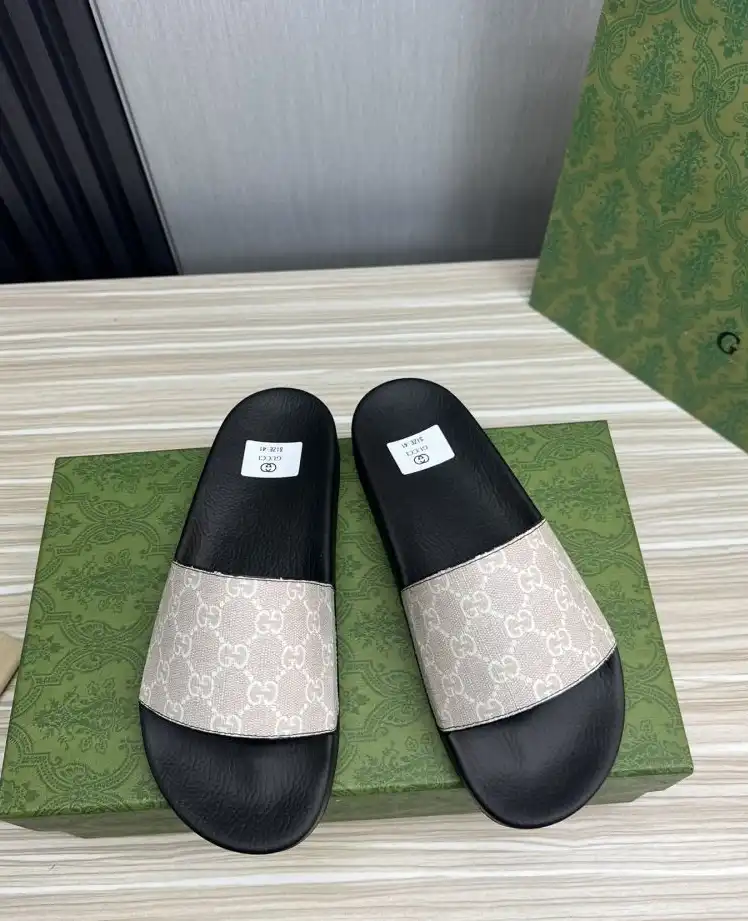 hype Gucci Slippers