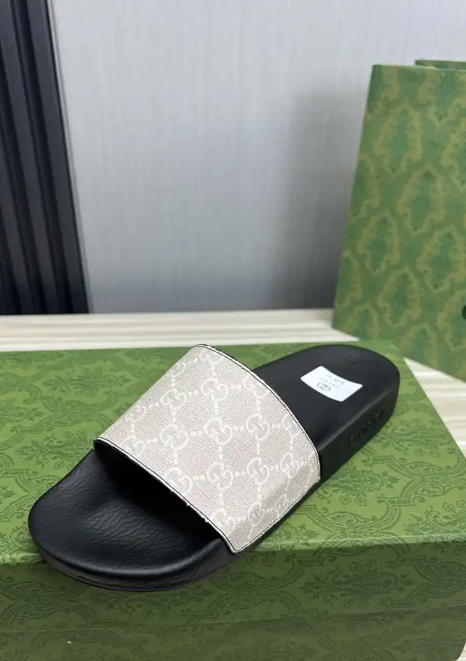 hype Gucci Slippers