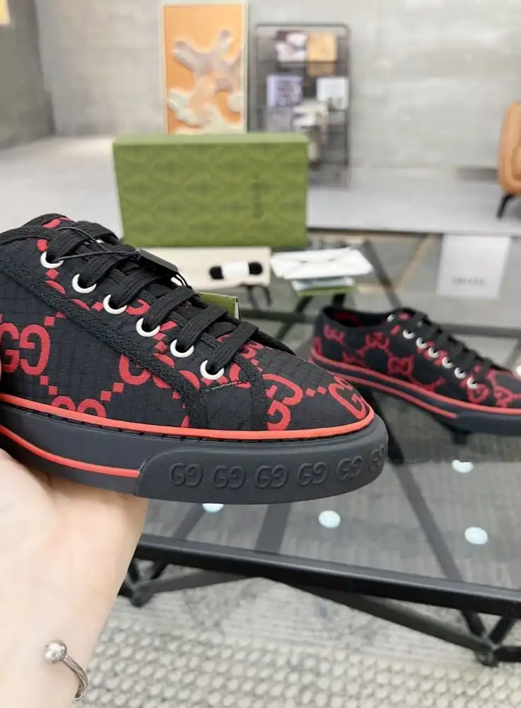 hype Gucci Sneakers