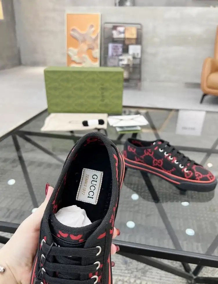 hype Gucci Sneakers