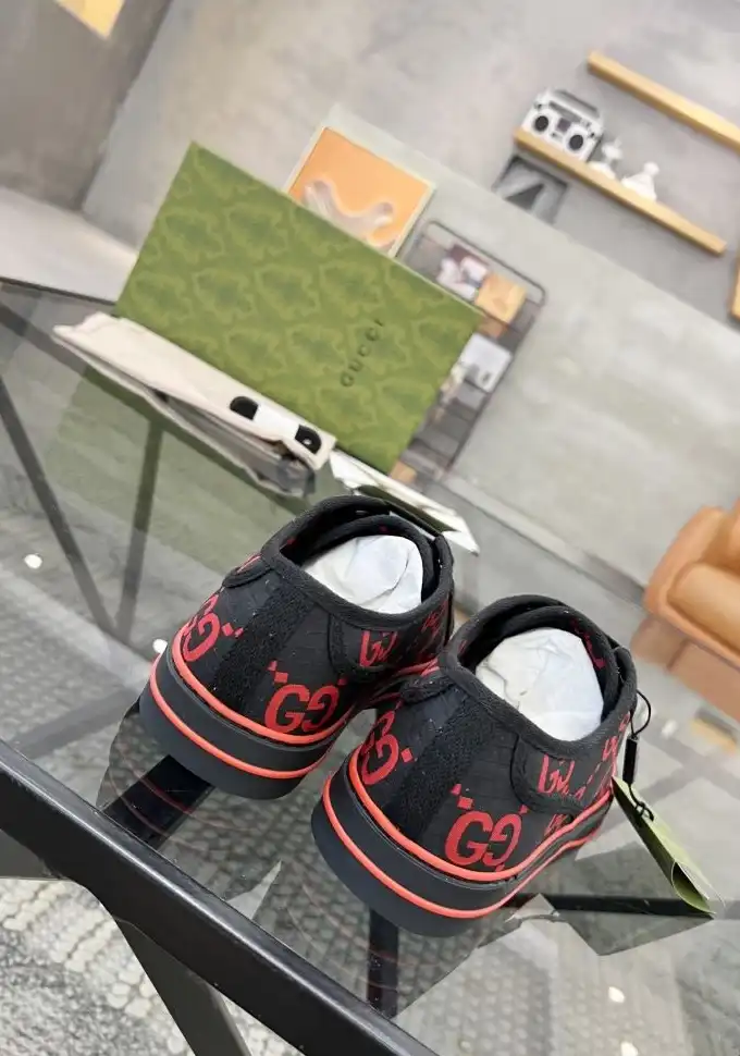 hype Gucci Sneakers