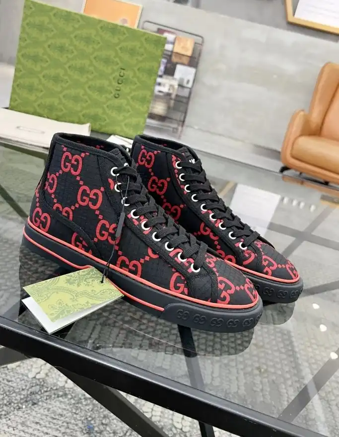 hype Gucci Sneakers