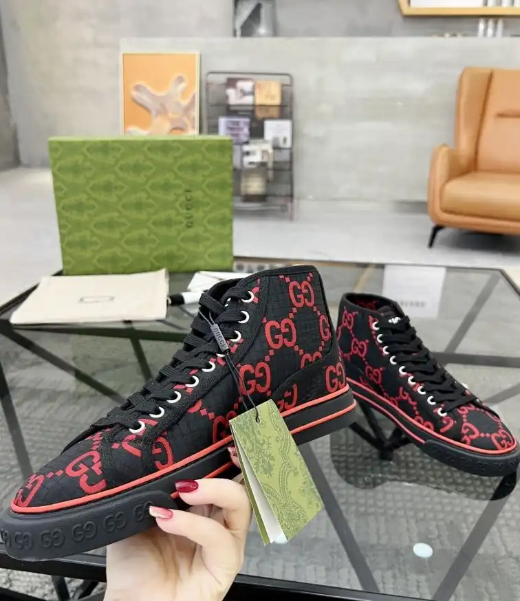 hype Gucci Sneakers