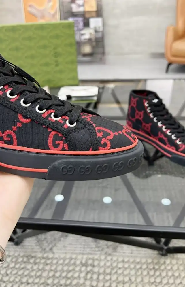 hype Gucci Sneakers