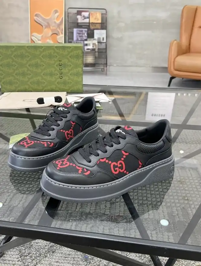 hype Gucci Sneakers