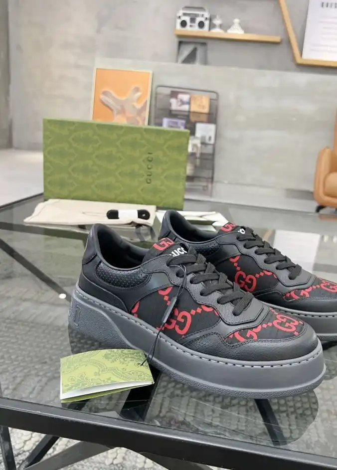 hype Gucci Sneakers