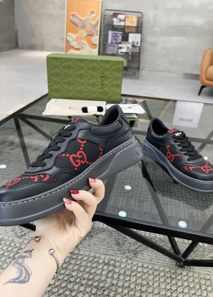 hype Gucci Sneakers