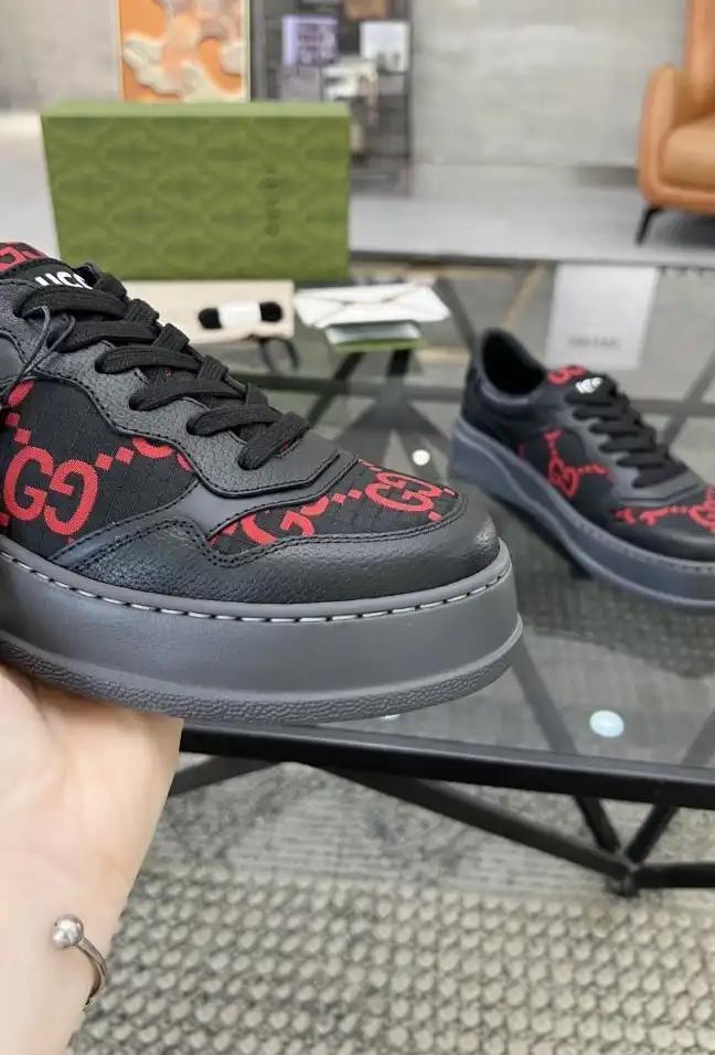 hype Gucci Sneakers