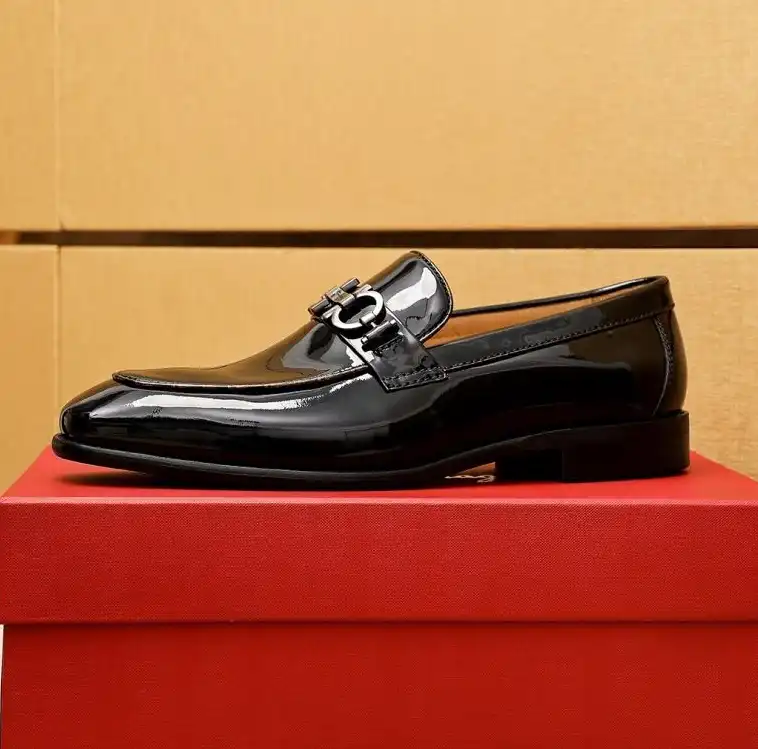 hype Ferragamo Leather Shoes