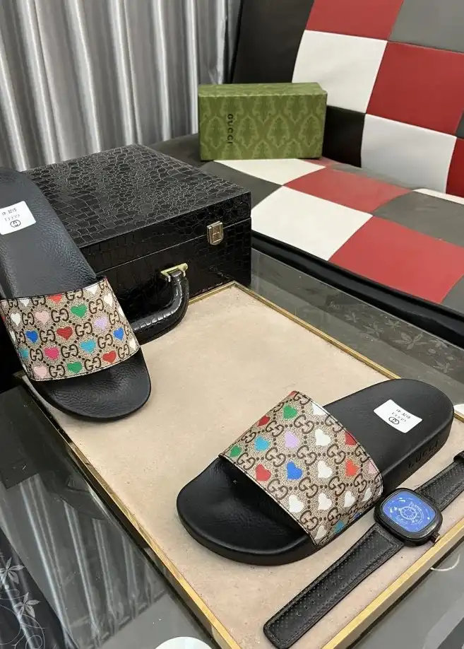 hype Gucci Slippers